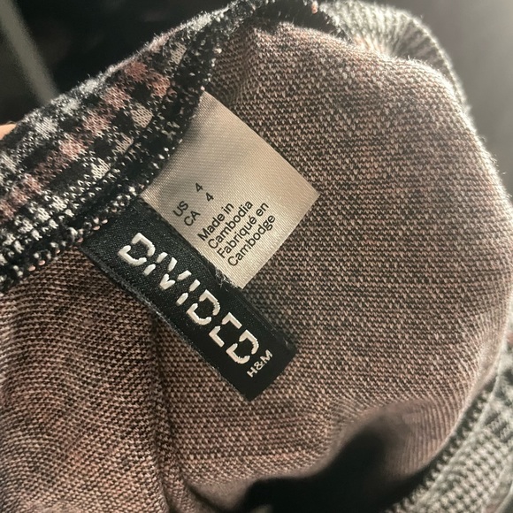 H&M Plaid Dress with Stripes - Picture 4 of 4